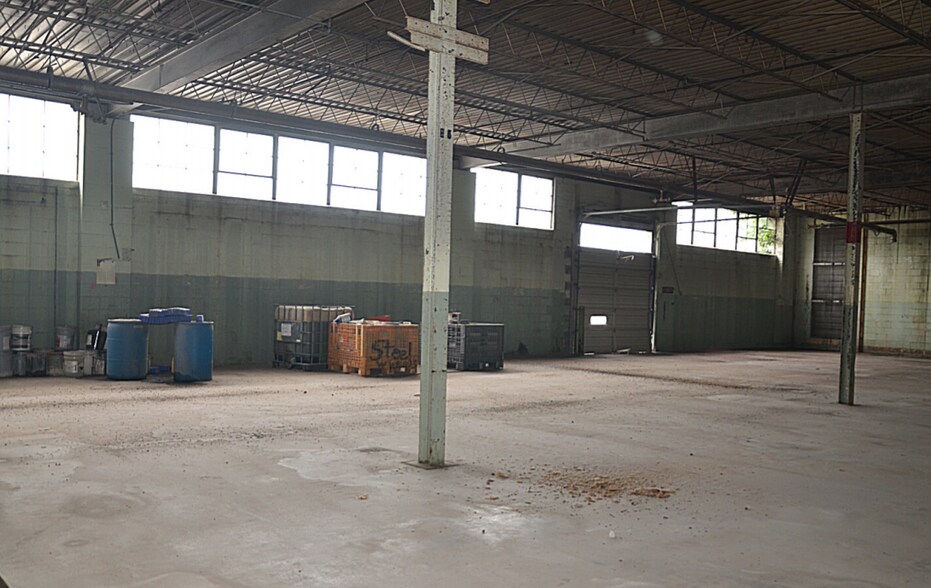 3141-3151 Fiberglass Rd, Kansas City, KS à louer - Photo intérieure – Image 3 sur 6