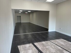 7325-7371 Lake Underhill Rd, Orlando, FL à louer Photo intérieure– Image 2 sur 4