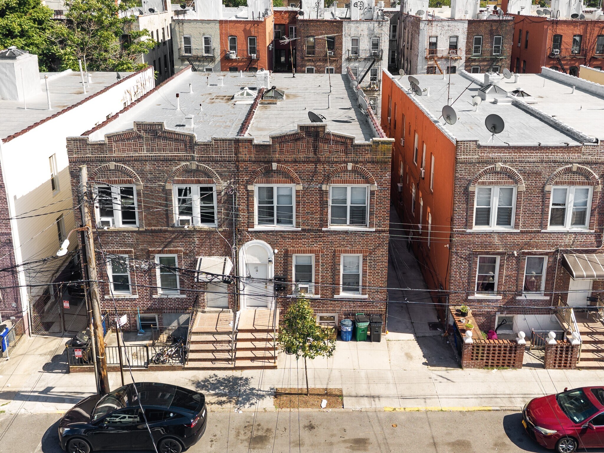 18 Brighton 4th Ter, Brooklyn, NY à vendre Photo de l’immeuble– Image 1 sur 17