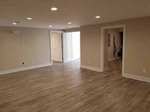 207 W Main St, Christiansburg, VA à louer Photo intérieure– Image 2 sur 17