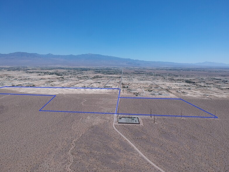 5250 W Charleston Park Ave, Pahrump, NV à vendre - Photo principale – Image 1 sur 3