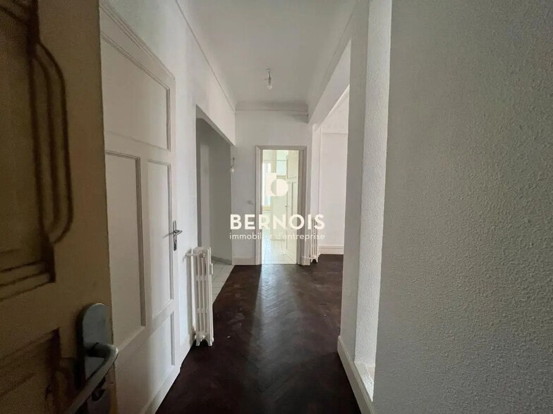 Bureau dans Toulon à louer - Photo intérieure – Image 2 sur 6