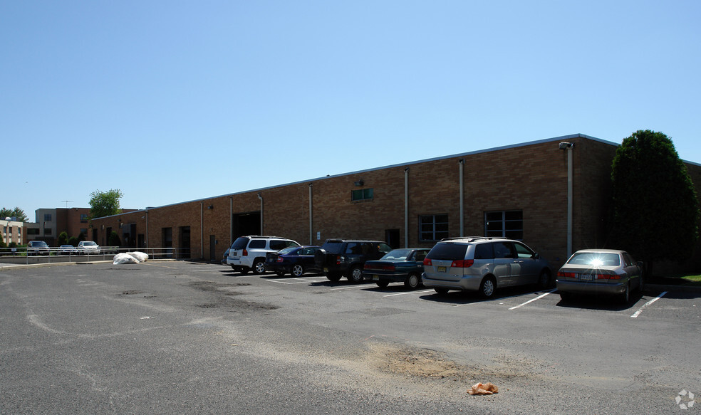 5070A Central Hwy, Pennsauken, NJ à louer - Photo de l’immeuble – Image 3 sur 3
