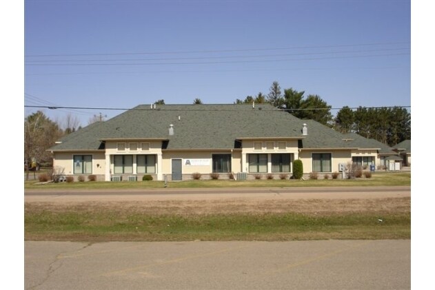 3540 Stewart Ave, Wausau, WI à louer Photo principale– Image 1 sur 9
