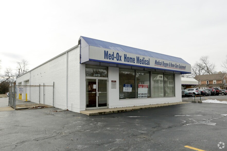 2419 E High St, Springfield, OH à vendre - Photo principale – Image 1 sur 49