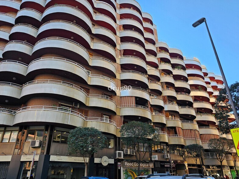 Immeuble residentiel dans Lleida, Lérida à vendre - Photo de l’immeuble – Image 1 sur 3