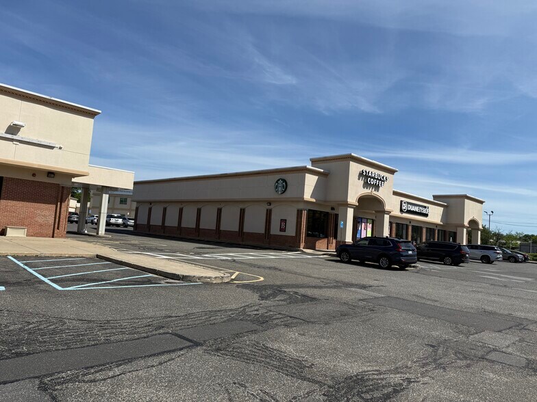 1320 Stony Brook Rd, Stony Brook, NY à louer - Photo de l’immeuble – Image 3 sur 30