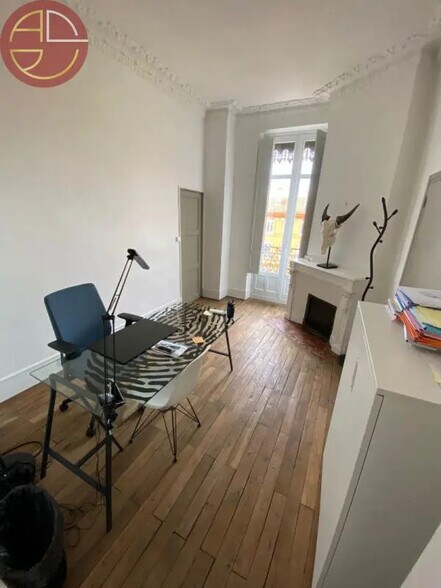 Bureau dans Toulouse à louer - Photo de l’immeuble – Image 3 sur 9