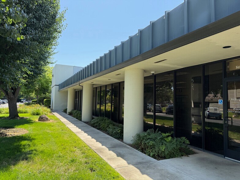 9700 Goethe Rd, Sacramento, CA à louer - Photo de l’immeuble – Image 1 sur 3