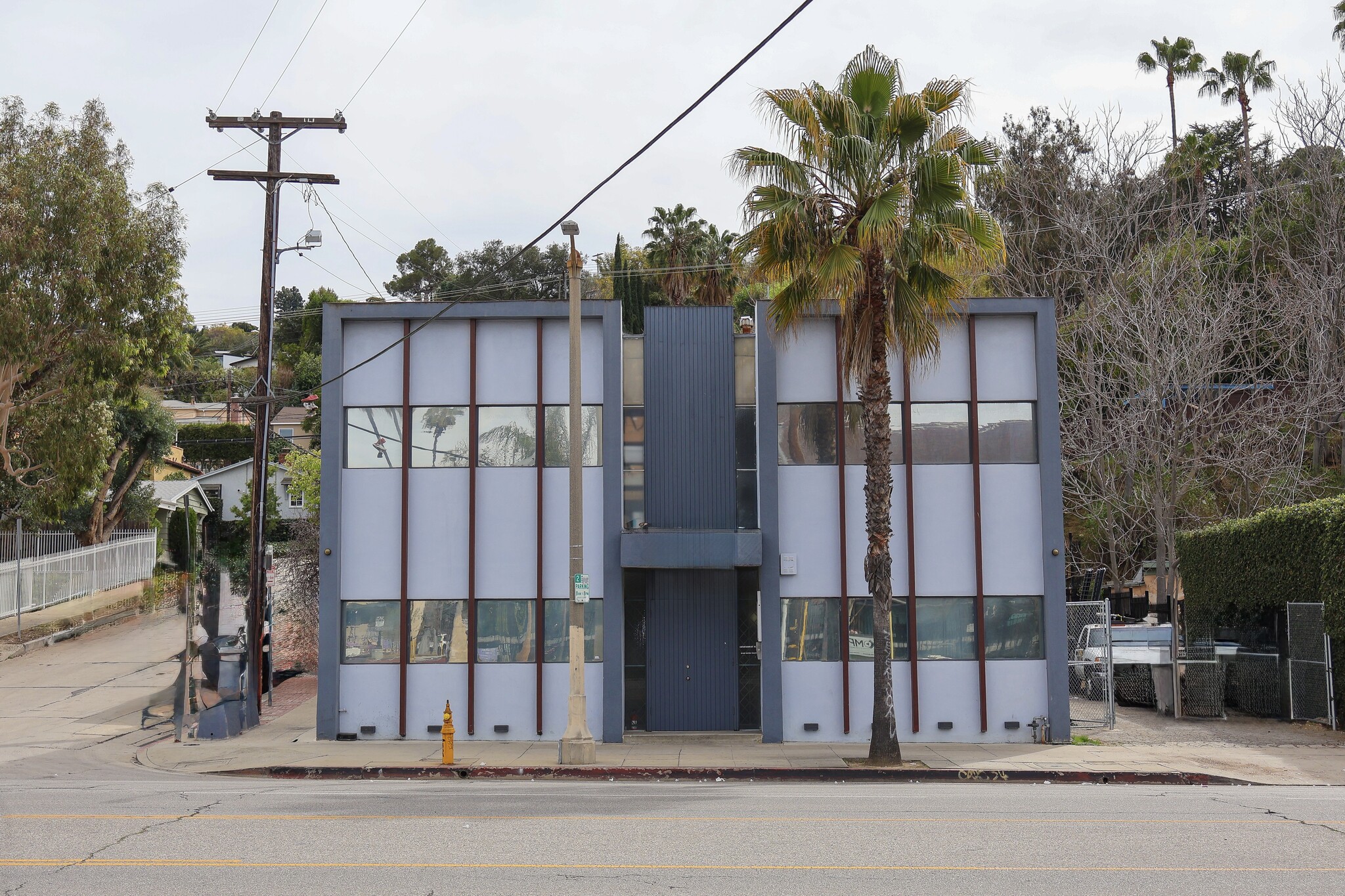 11350 Ventura Blvd, Studio City, CA à vendre Photo de l’immeuble– Image 1 sur 1