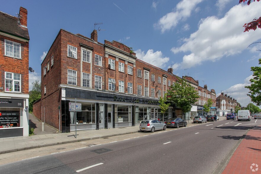 35-57 Market Pl, Londres à louer - Photo de l’immeuble – Image 3 sur 8