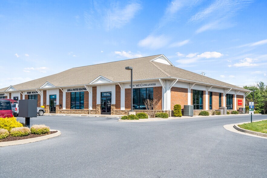 16 Gosnell, Staunton, VA à vendre - Photo de l’immeuble – Image 2 sur 80