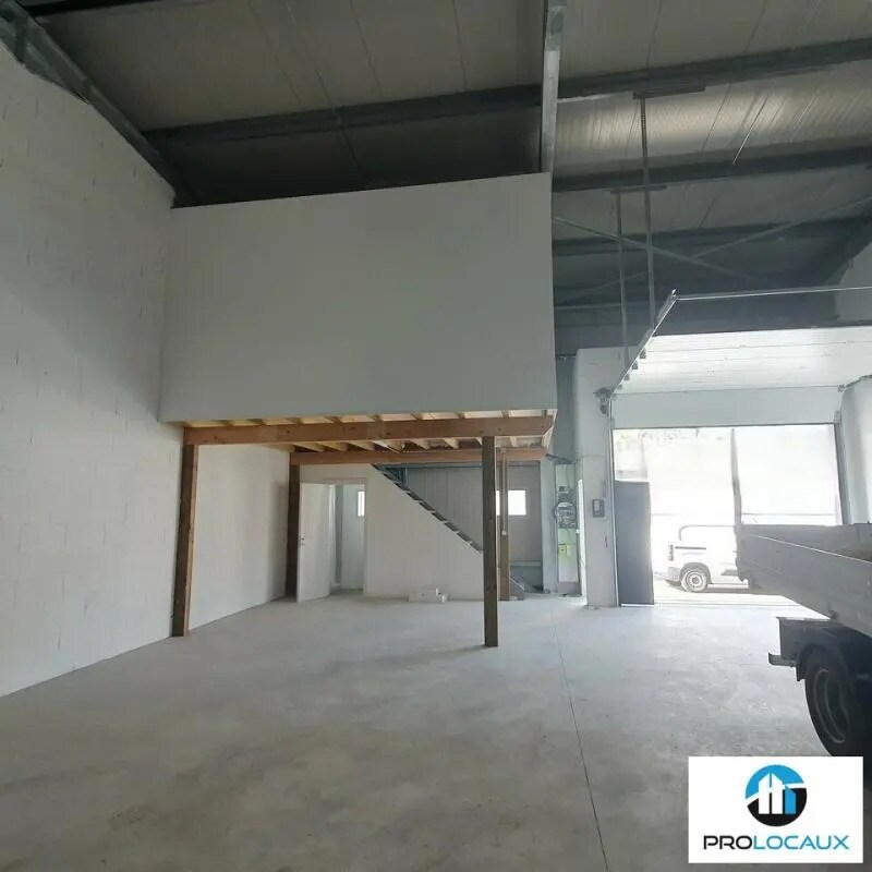 Local d’activités dans Veurey-Voroize à louer Photo intérieure– Image 1 sur 9