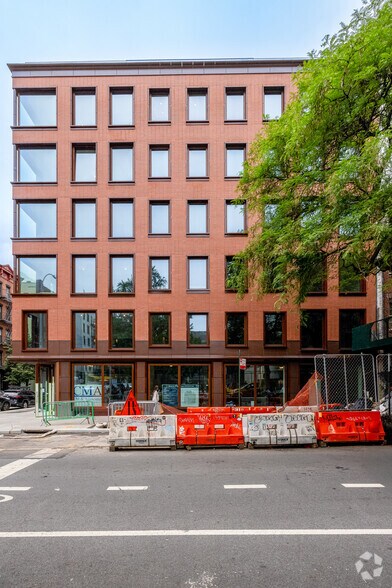 182 Spring St, New York, NY à vendre - Photo de l’immeuble – Image 3 sur 8