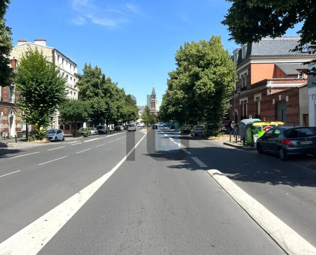 Plus de détails pour Local commercial à louer