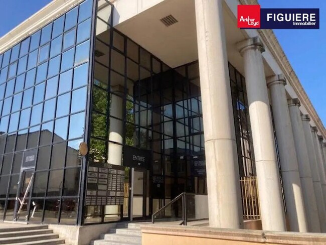 Plus de détails pour 9 Bis Place John Rewald, Aix-en-Provence - Bureau à louer