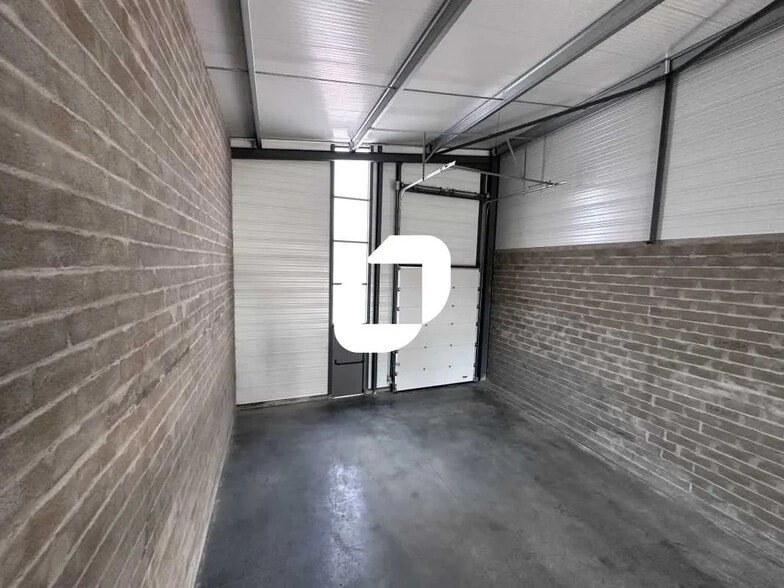 Local d’activités dans Beychac-et-Caillau à louer - Photo intérieure – Image 3 sur 5