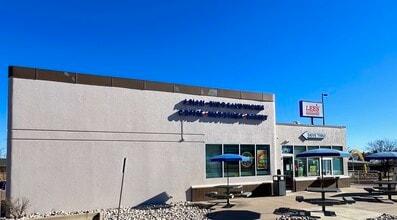 2905 W Alameda Ave, Denver, CO à louer Photo de l’immeuble– Image 2 sur 14