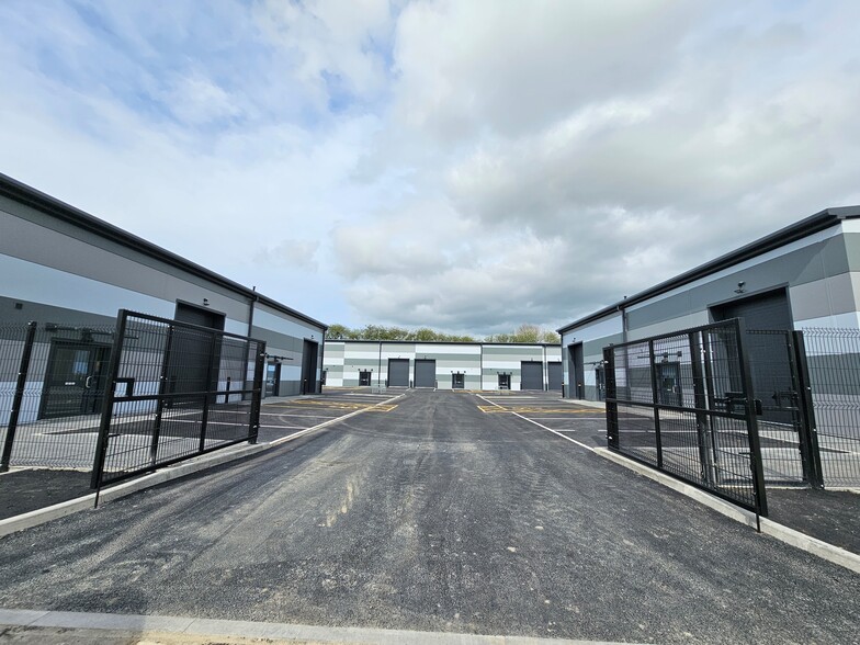 7 Thornton Road Industrial Estate, Pickering à louer - Photo de l’immeuble – Image 3 sur 23