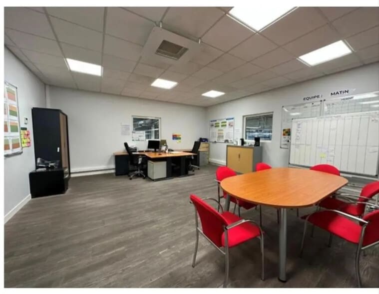 Industriel/Logistique dans Mondeville à louer - Photo intérieure – Image 3 sur 8