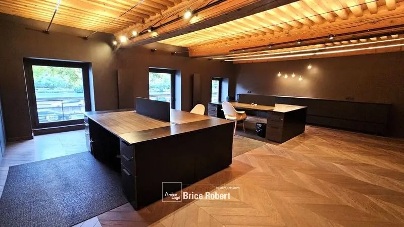 Bureau dans Lyon à louer - Photo de l’immeuble – Image 2 sur 7