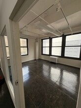 146 W 29th St, New York, NY à louer Photo intérieure– Image 2 sur 9