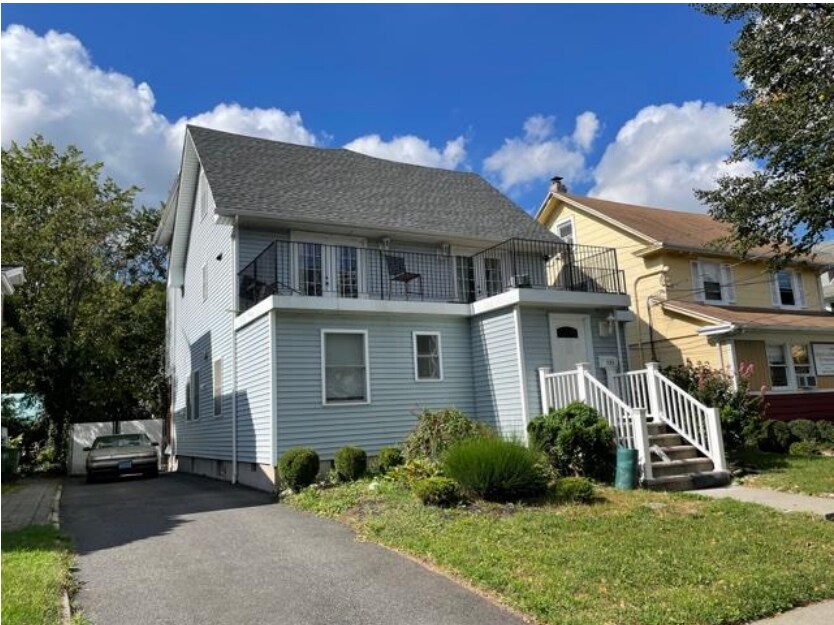 725 N Wood Ave, Linden, NJ à louer Photo de l’immeuble– Image 1 sur 18