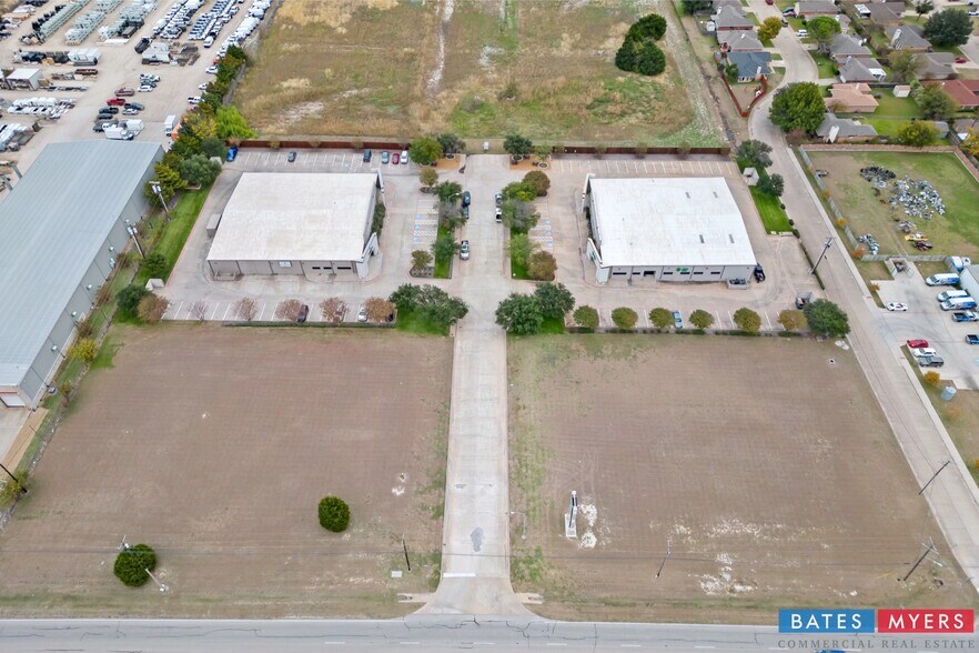 420 Century Way, Red Oak, TX à louer - Photo de l’immeuble – Image 3 sur 21