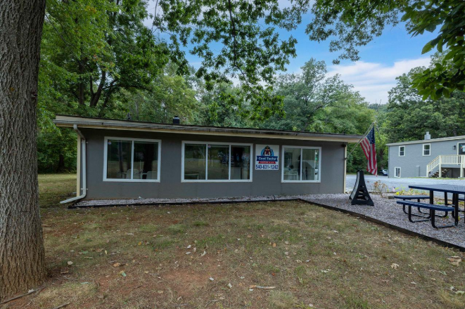 5223 John Marshall Hwy, Linden, VA à louer - Photo de l’immeuble – Image 3 sur 4