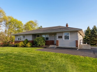 Plus de détails pour 3250 Sunrise Hwy, Islip Terrace, NY - Bureau à vendre