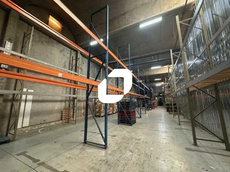 Industriel/Logistique dans Gonesse à louer - Photo de l’immeuble – Image 3 sur 4