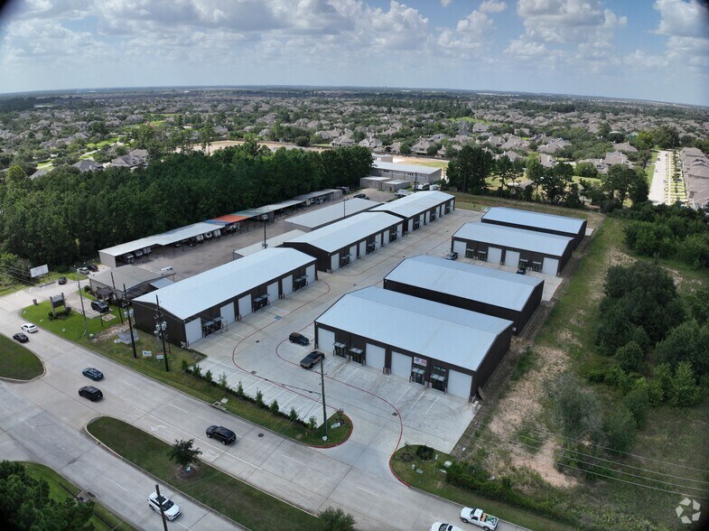 12338 Spring Cypress Rd, Tomball, TX à louer – Image 2 sur 32