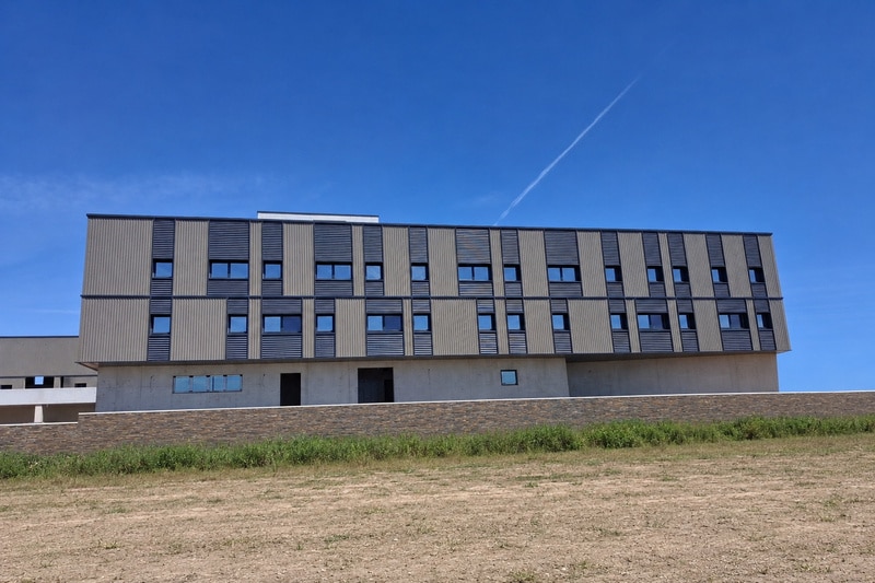 Bureau dans Villeneuve-lès-Maguelone à vendre - Photo de l’immeuble – Image 2 sur 12