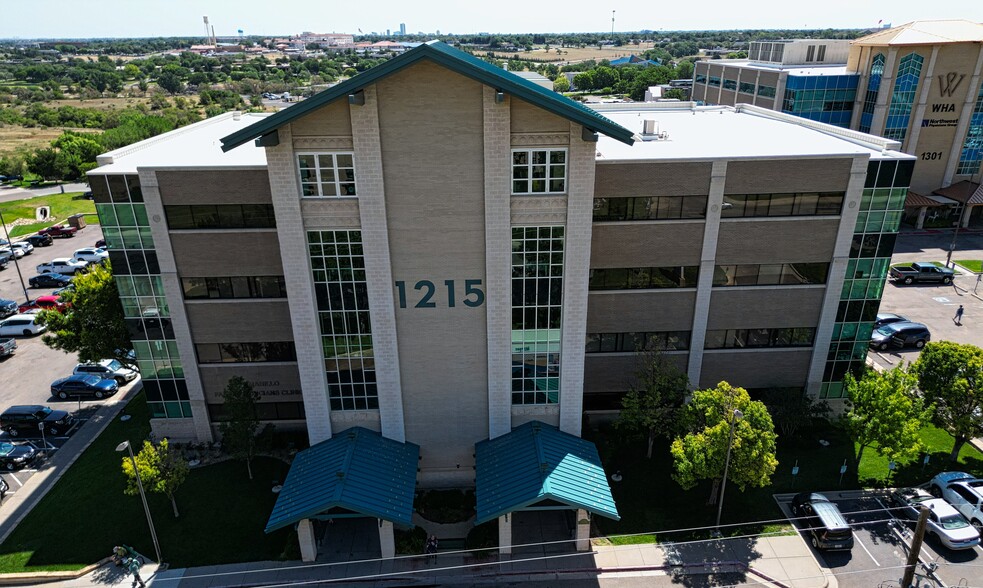 1215 Coulter Dr, Amarillo, TX à louer - Photo de l’immeuble – Image 3 sur 6