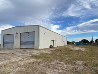 Plus de détails pour 4836 Fish Ln, Beeville, TX - Industriel/Logistique à vendre