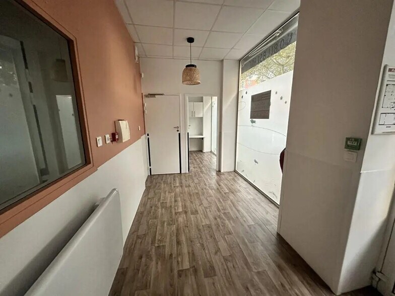 Local commercial dans Le Havre à louer - Photo intérieure – Image 2 sur 3