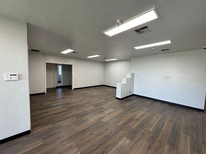 5900 Warehouse Way, Sacramento, CA à louer - Photo intérieure – Image 3 sur 4