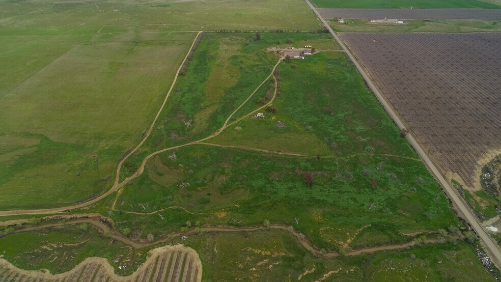 41605 Sutter Ave, Coalinga, CA à vendre - Aérien – Image 2 sur 18