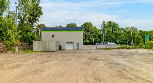 130 Blackstone River Rd, Worcester, MA à louer - Photo de l’immeuble – Image 2 sur 6