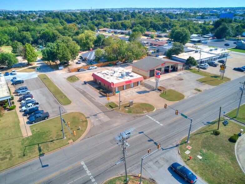 6700 S Western Ave, Oklahoma City, OK à vendre - Photo de l’immeuble – Image 3 sur 32