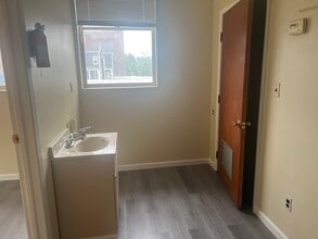 85 S Harrison St, East Orange, NJ à louer Photo intérieure– Image 2 sur 4