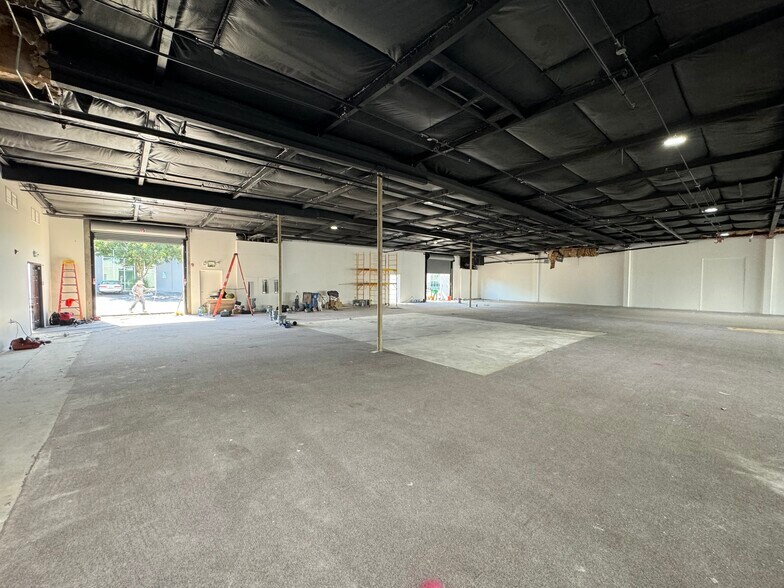 4027 N Freeway Blvd, Sacramento, CA à louer - Photo intérieure – Image 3 sur 3