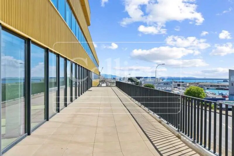 Bureau dans Marseille à vendre - Photo de l’immeuble – Image 1 sur 18