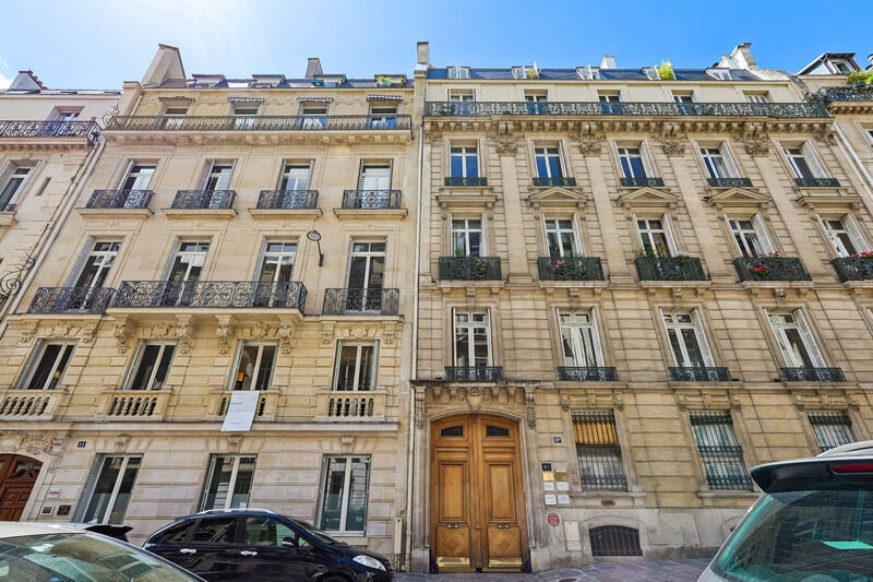 11 Bis Rue Portalis, Paris à vendre - Photo de l’immeuble – Image 1 sur 14