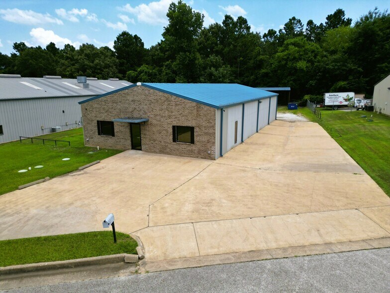 10291 Robinson Dr, Tyler, TX à louer - Photo de l’immeuble – Image 3 sur 14