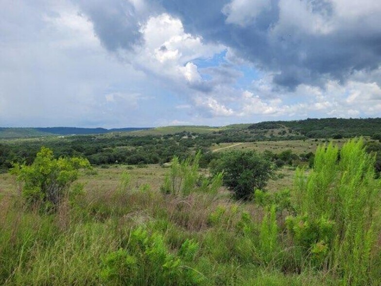 1395 Mountain Creek Rd, Marble Falls, TX à vendre - Photo de l’immeuble – Image 1 sur 68