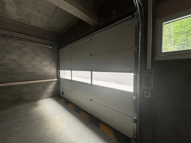 Industriel/Logistique dans Saint-Étienne à vendre - Photo de l’immeuble – Image 2 sur 3
