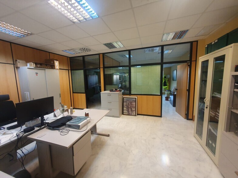 Bureau dans SEVILLA à vendre - Photo de l’immeuble – Image 2 sur 13