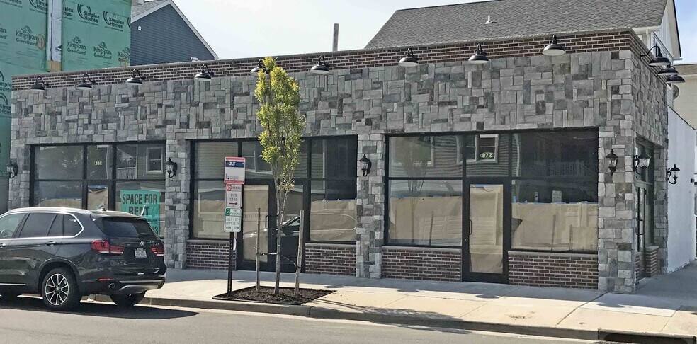 868-872 W Beech St, Long Beach, NY à louer - Photo de l’immeuble – Image 3 sur 4
