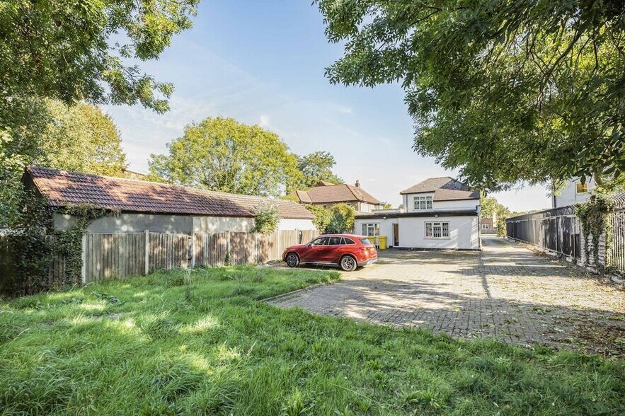 52 Mollison Dr, Wallington à louer - Photo de l’immeuble – Image 3 sur 35